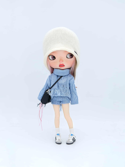 Spring Fashion Knitwear Set for BJD/Blythe Dolls – Reversible & Trendy!